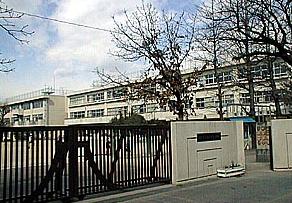 小学校　富士見台小学校（小学校）まで741m