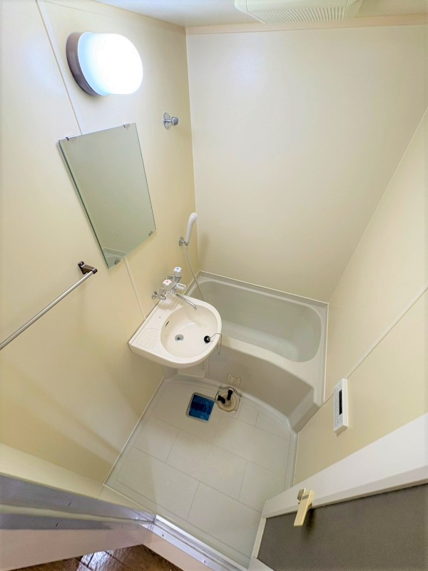 バス・シャワールーム　※別号室参考写真