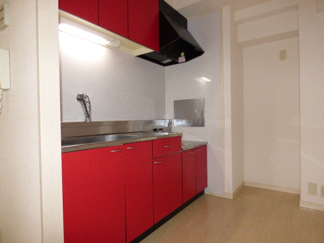 キッチン　掲載写真全ては参考になります。現況優先とさせて頂きます。