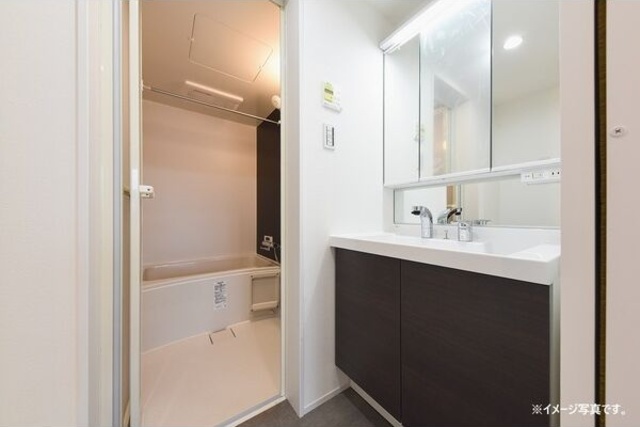 洗面設備　※同施工会社物件（イメージ）