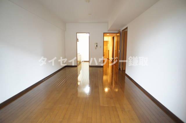 居室・リビング　13.9帖のLDKです