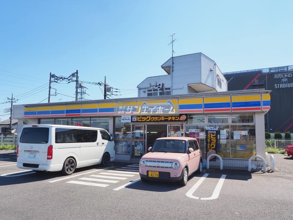 コンビニ　ミニストップ入間小谷田店（コンビニ）まで910m