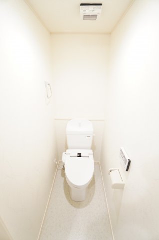 トイレ　※同物件・同タイプの写真です。
