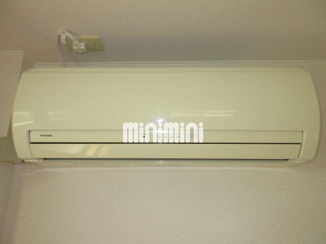 その他設備　リビングにエアコン付き