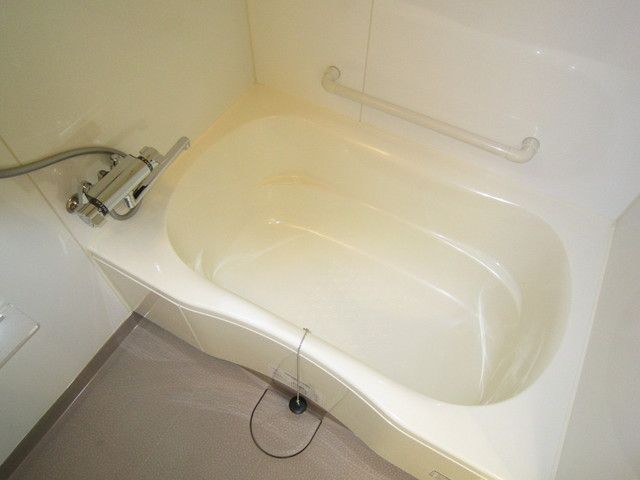 バス・シャワールーム　浴室乾燥機付きバス