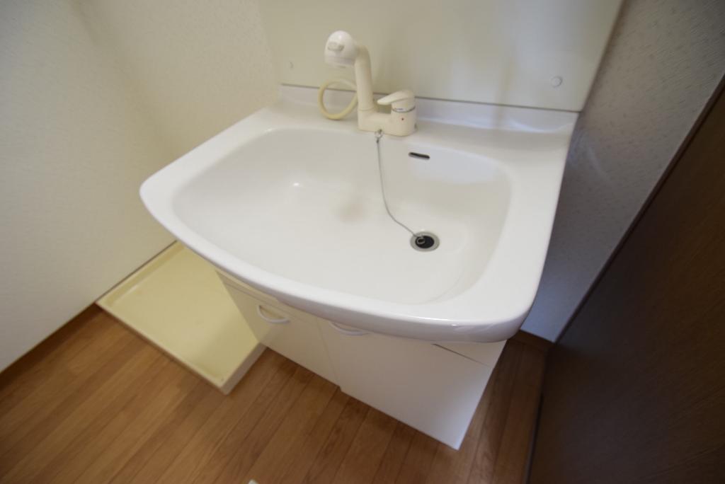 洗面設備　洗髪洗面化粧台