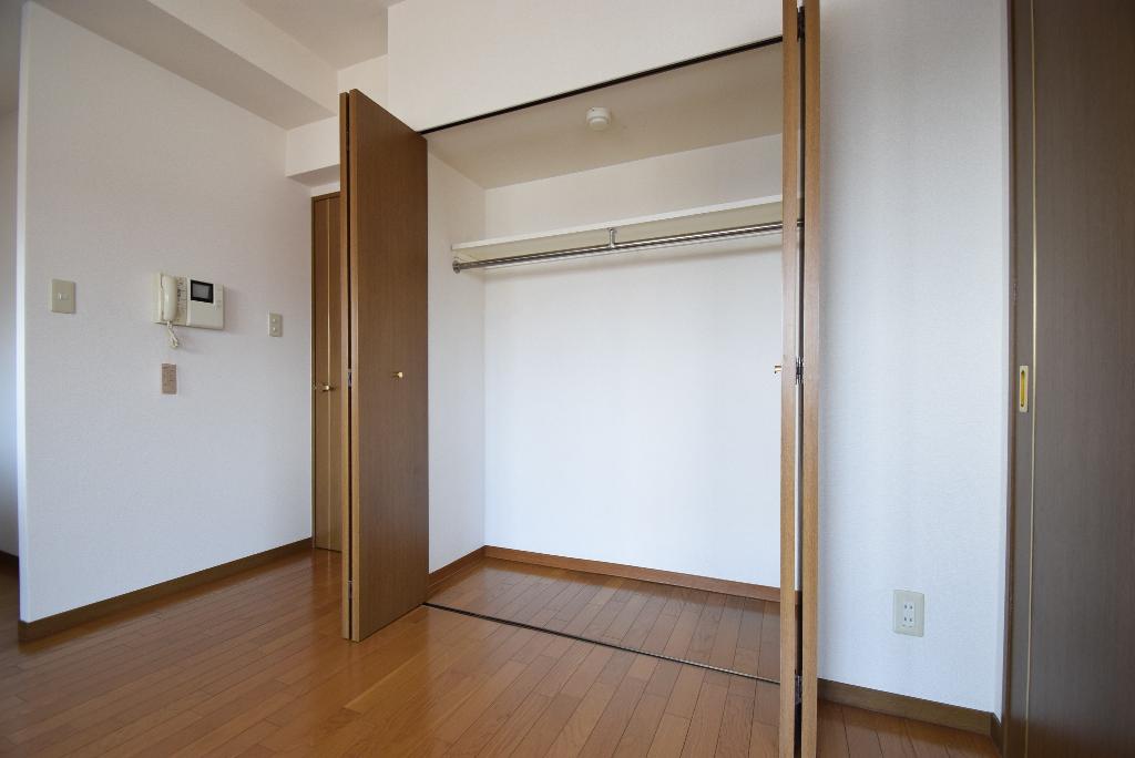 収納　クローゼット