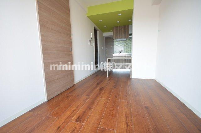 居室・リビング　※同マンション別間取り参考写真です