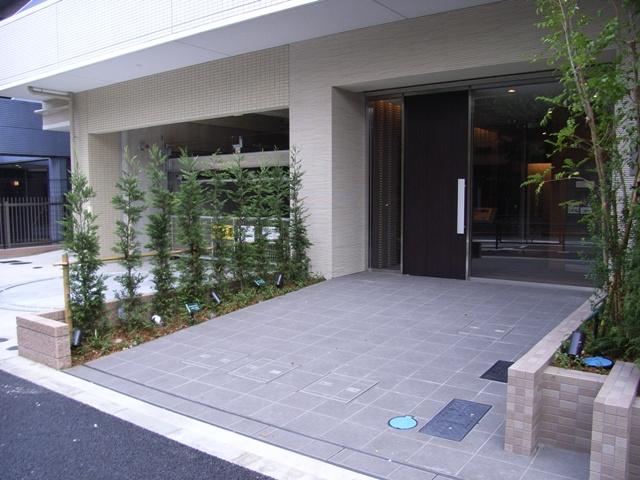 エントランス　エントランス