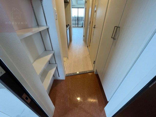 玄関　明るい玄関です