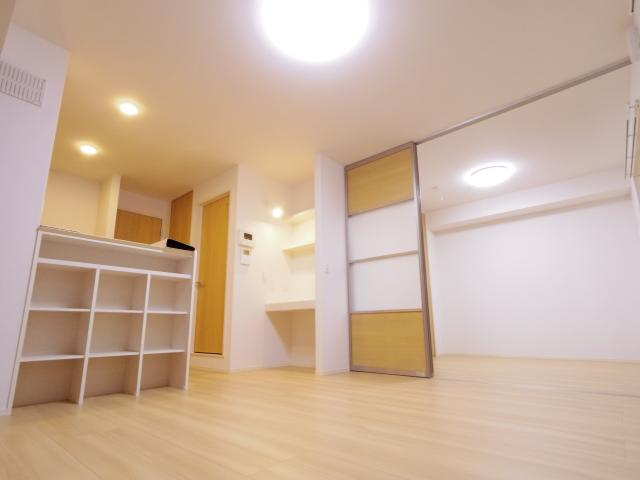居室・リビング　同型モデル写真