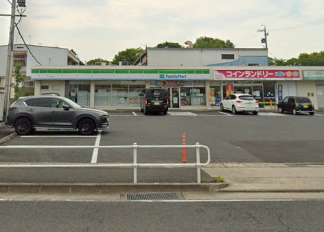 コンビニ　ファミリーマート 平針住宅店（コンビニ）まで917m