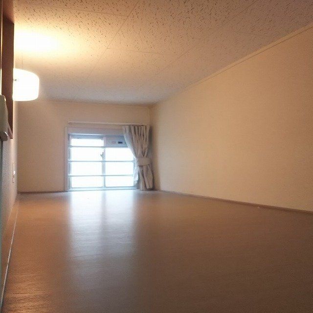 その他　小窓付きの快適なロフト空間♪