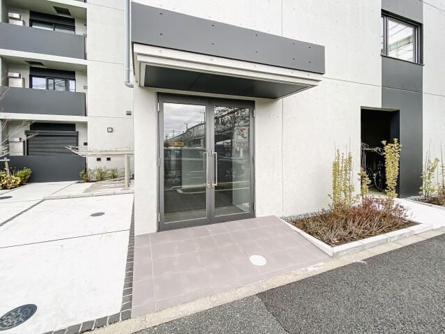 エントランス　☆共用部分も大変綺麗☆