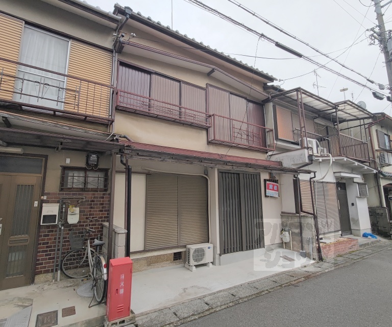 西京極徳大寺団子田町テラスハウスの外観写真