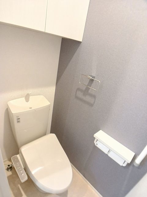 ＪＲ信越本線 宮内駅 徒歩13分 2階建 築2年のトイレ写真