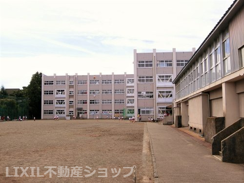 【ハイツ葉月の小学校】