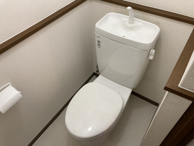 トイレ　同物件別室です