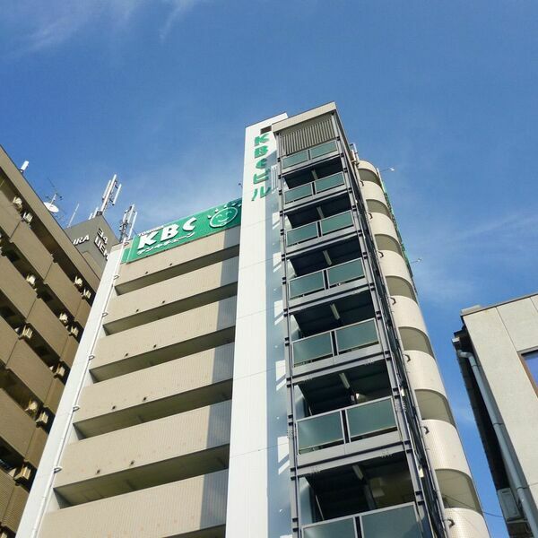 大阪市鶴見区茨田大宮のマンションの建物外観