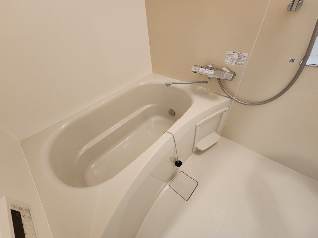 バス・シャワールーム　詳細は、RISUMO江坂本店までお問合せください♪