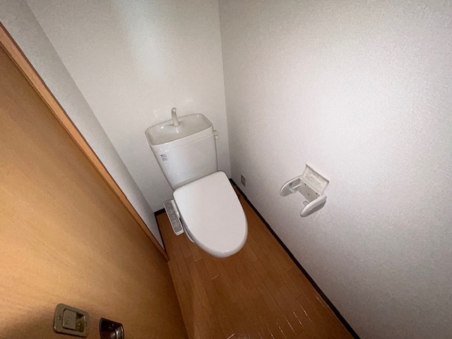 ゼンポーハイツ石堂B棟のトイレ写真