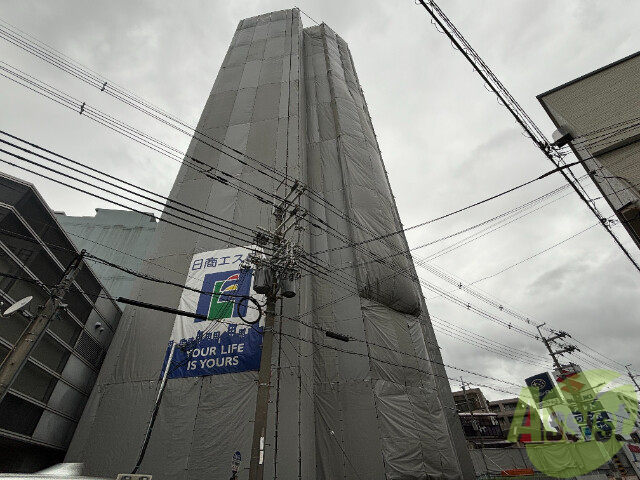 【豊中市本町のマンションの建物外観】