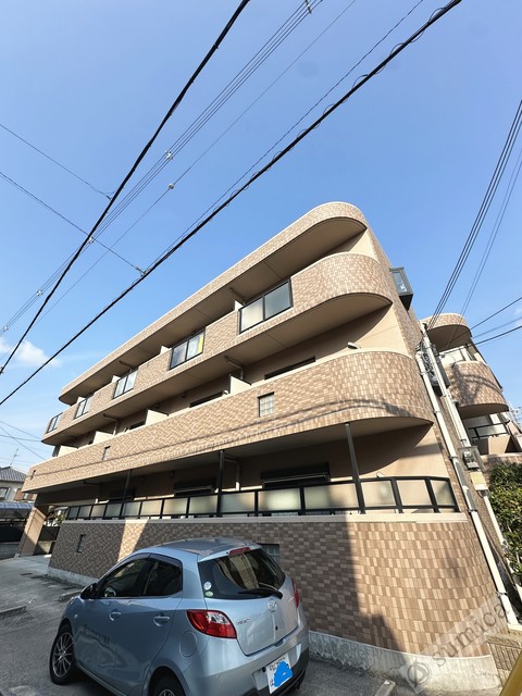 建物外観　鉄筋コンクリート造・ガッチリとした建物です♪
