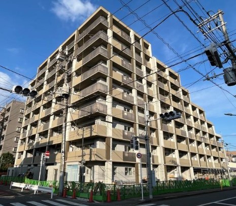 【大田区東矢口のマンションの建物外観】