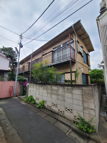 世田谷区桜のアパートの建物外観