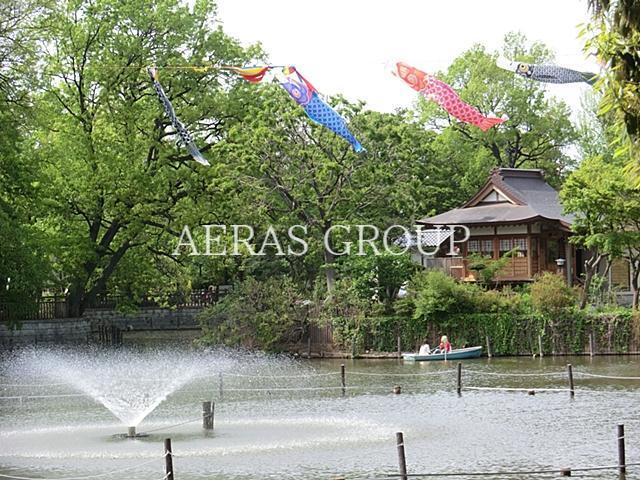 【世田谷区下馬のマンションの公園】