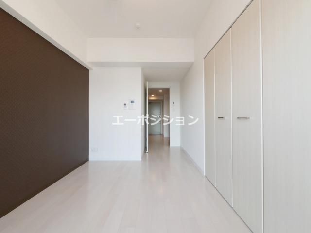 居室・リビング　Luxe難波西III