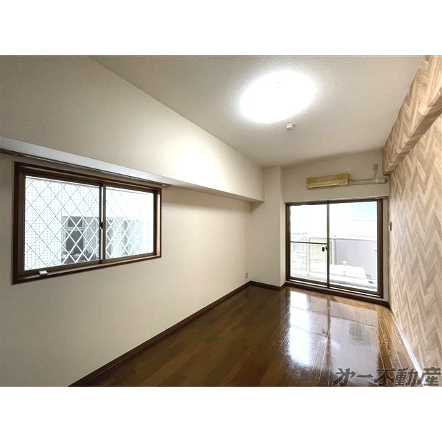 居室・リビング　洋室