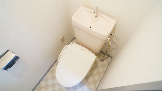 トイレ　シャワー付きトイレ