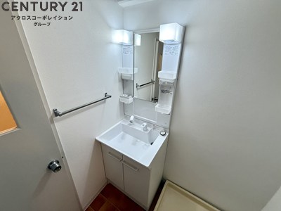 洗面設備　独立洗面化粧台付きでおすすめです！