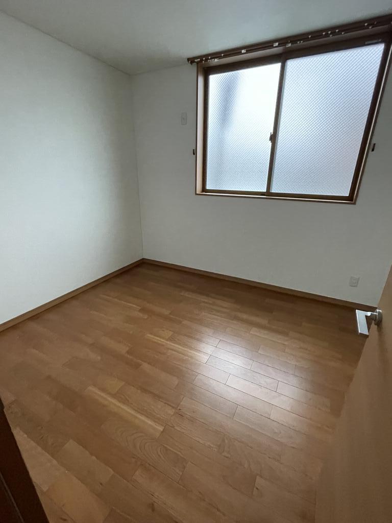 その他部屋・スペース　玄関隣の洋室