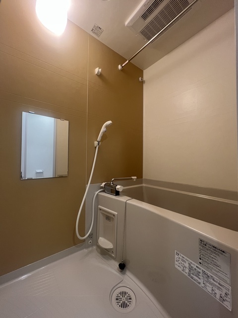 バス・シャワールーム　※こちらのお部屋はシャワールームです