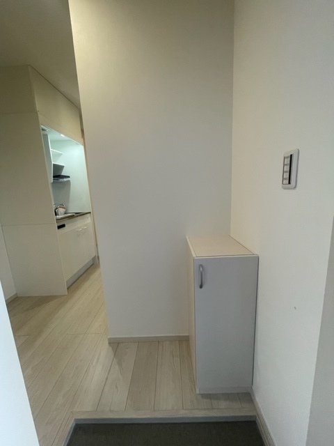 玄関　同施工会社新築参考画像