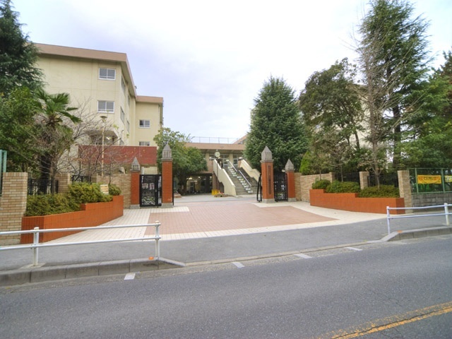 中学校　さいたま市立南浦和中学校（中学校）まで489m