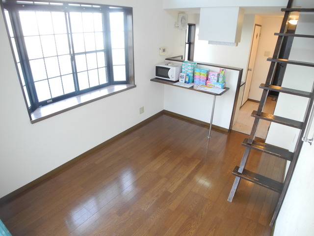 居室・リビング　別部屋の写真です