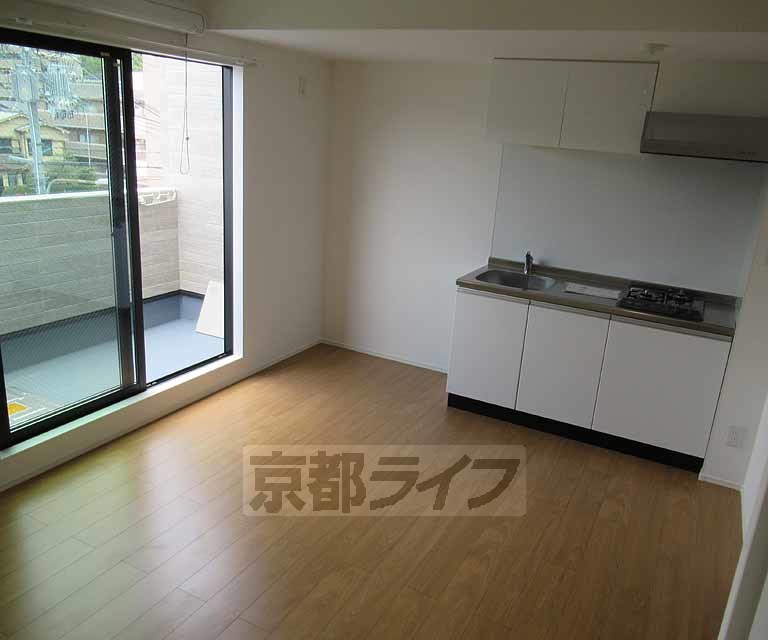 居室・リビング　広々としたリビングです