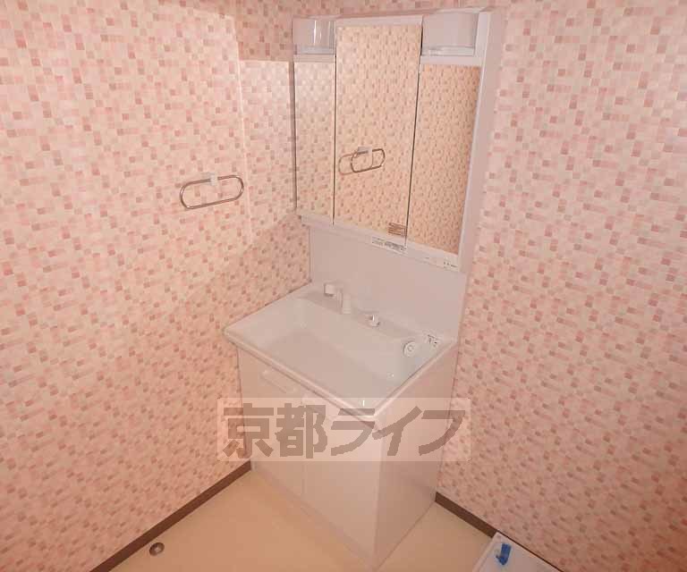 ＪＲ片町線 長尾駅 徒歩9分 3階建 築10年の内装写真