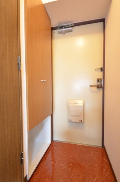 玄関　★お部屋探しは株式会社タウンハウジング東京まで★