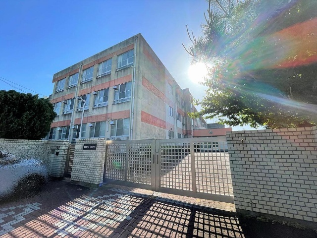 小学校　名古屋市立村雲小学校（小学校）まで476m
