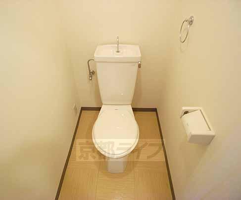 トイレ　清潔感のある洋式トイレ