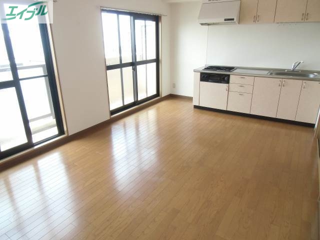 居室・リビング　日当たり良好