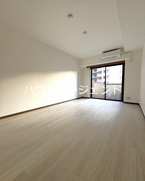 居室・リビング　リビングです。※参考画像