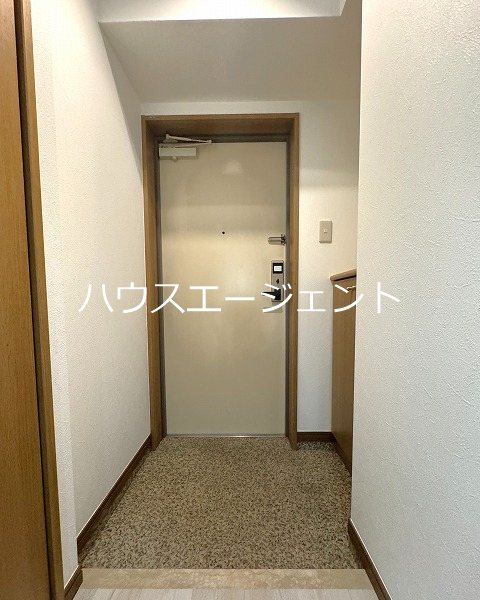 玄関　玄関です。※参考画像