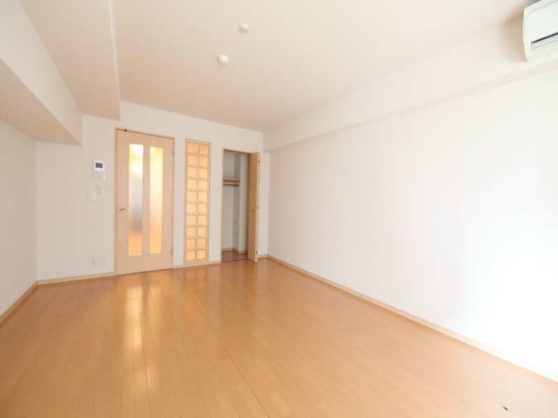 その他部屋・スペース　洋室12帖　クローゼット付（収納充実してます）