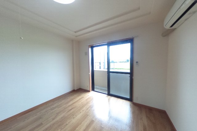 居室・リビング　同仕様