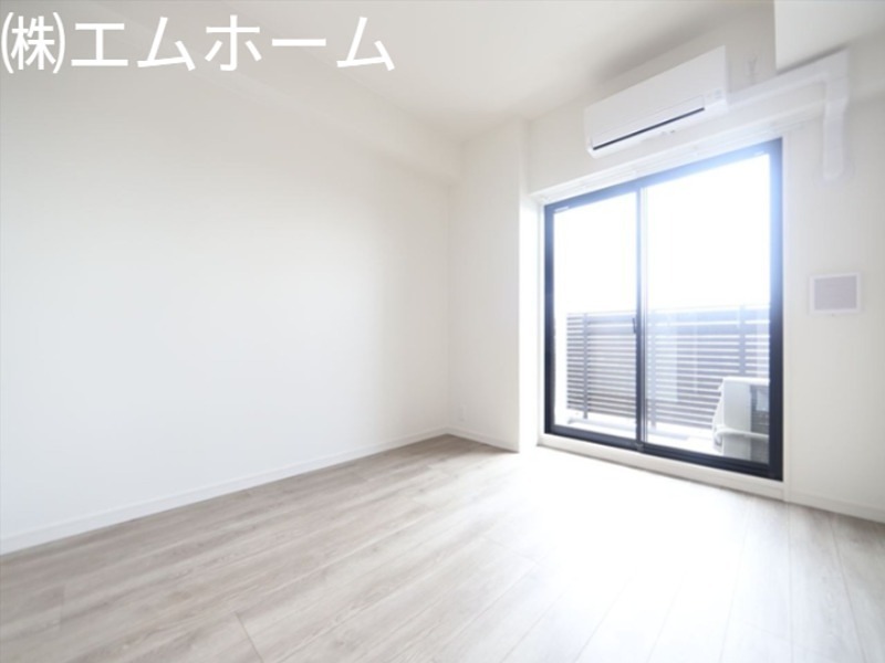 居室・リビング　洋室7.0帖　エアコン完備